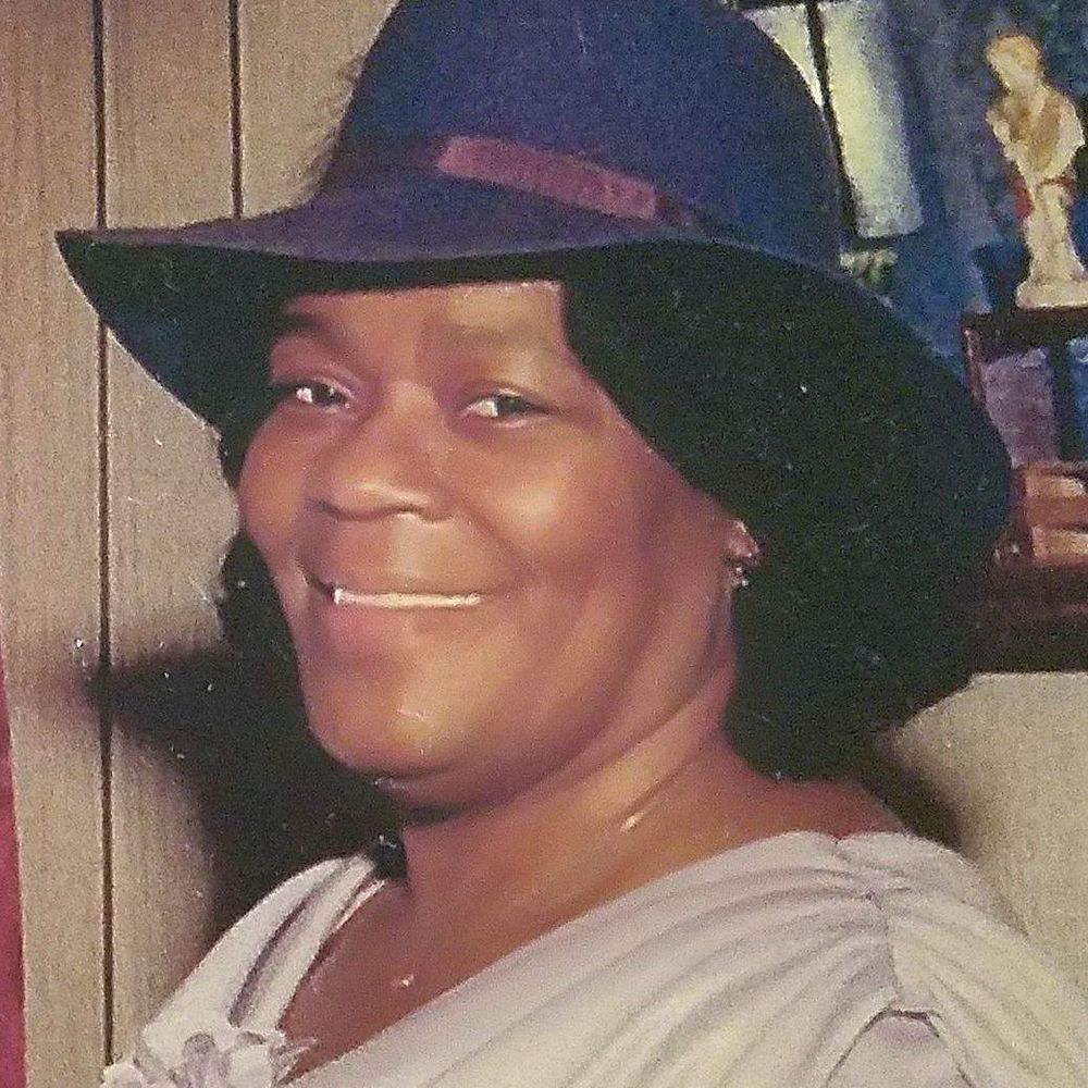 Meet your Posher, Eyeshia